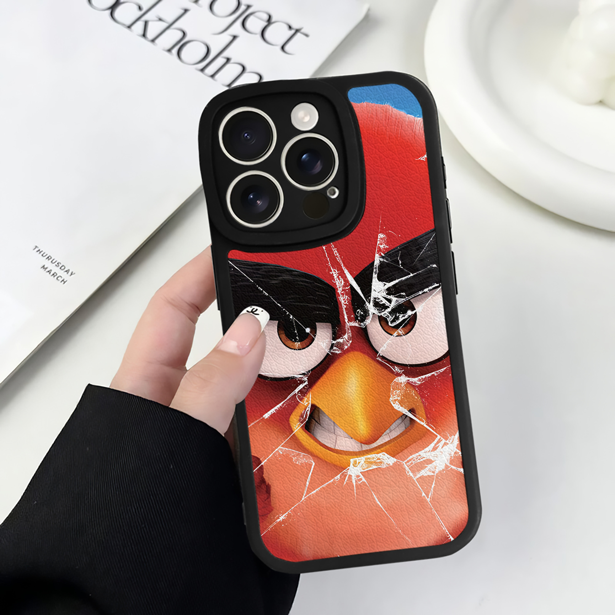 （画像用） Angry Birds アングリーバード 【iPhone 16シリーズ対応】シリコンスマホケース（レザー調） 材質：シリコン